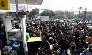 Here’s how to avail Rs50 discount on petrol in Pakistan?